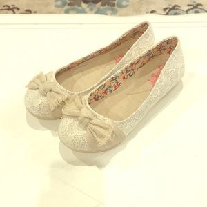 Lace flats 8.5 comfort fit